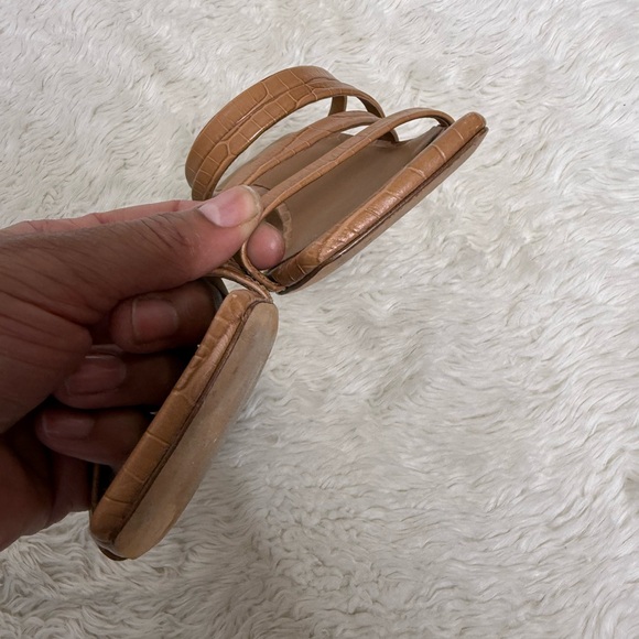 VINCE Elita Tan Croc-Embossed Calfskin Slide Sandal Tan Size 6 Minimalist Luxury - Picture 12 of 13